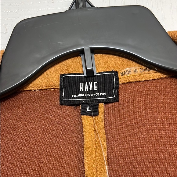 Luxe Women's Tan Blazer - Picture 2 of 3